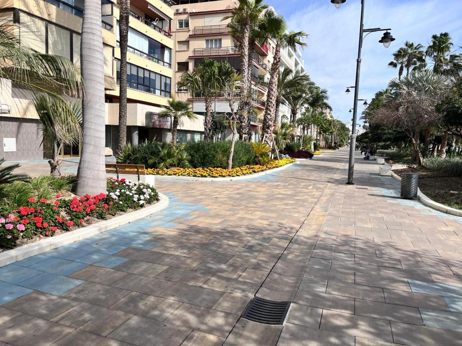 El Faro Vacaciones En Estepona Luaran gambar