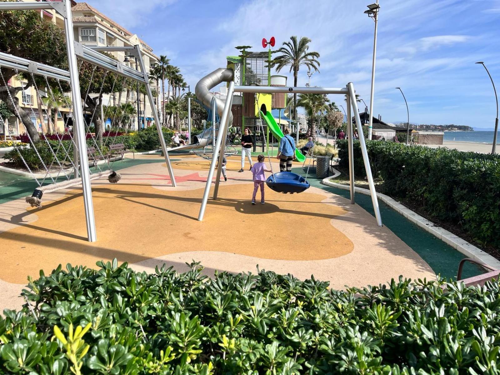 El Faro Vacaciones En Estepona Luaran gambar