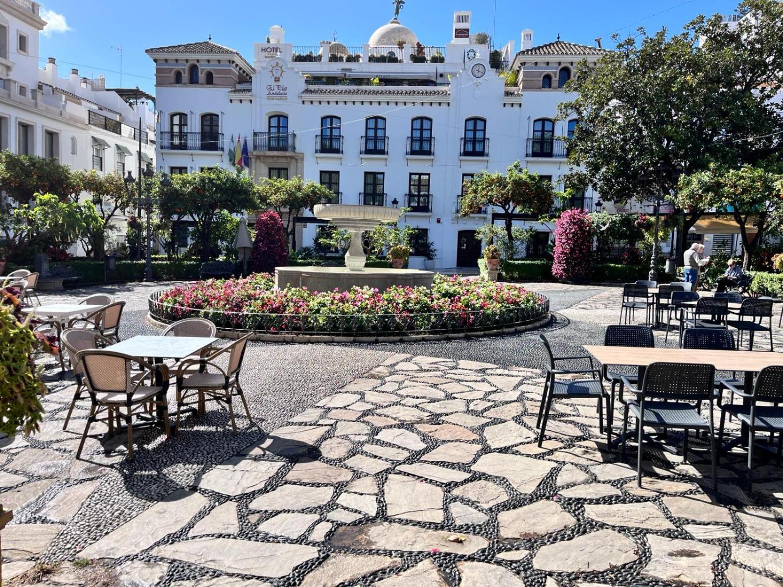 El Faro Vacaciones En Estepona Luaran gambar