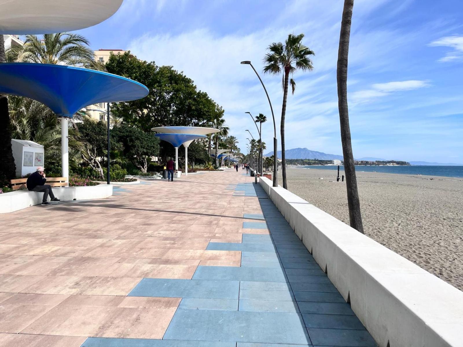 El Faro Vacaciones En Estepona Luaran gambar