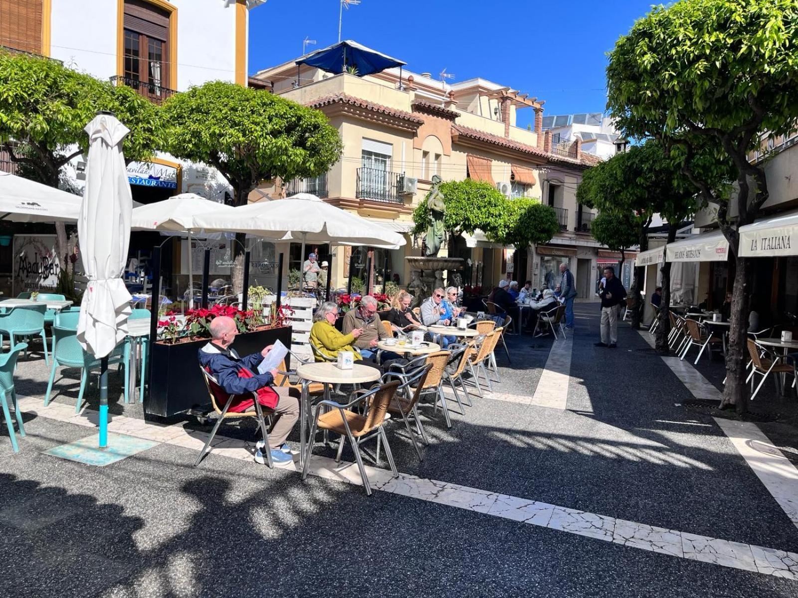 El Faro Vacaciones En Estepona Luaran gambar