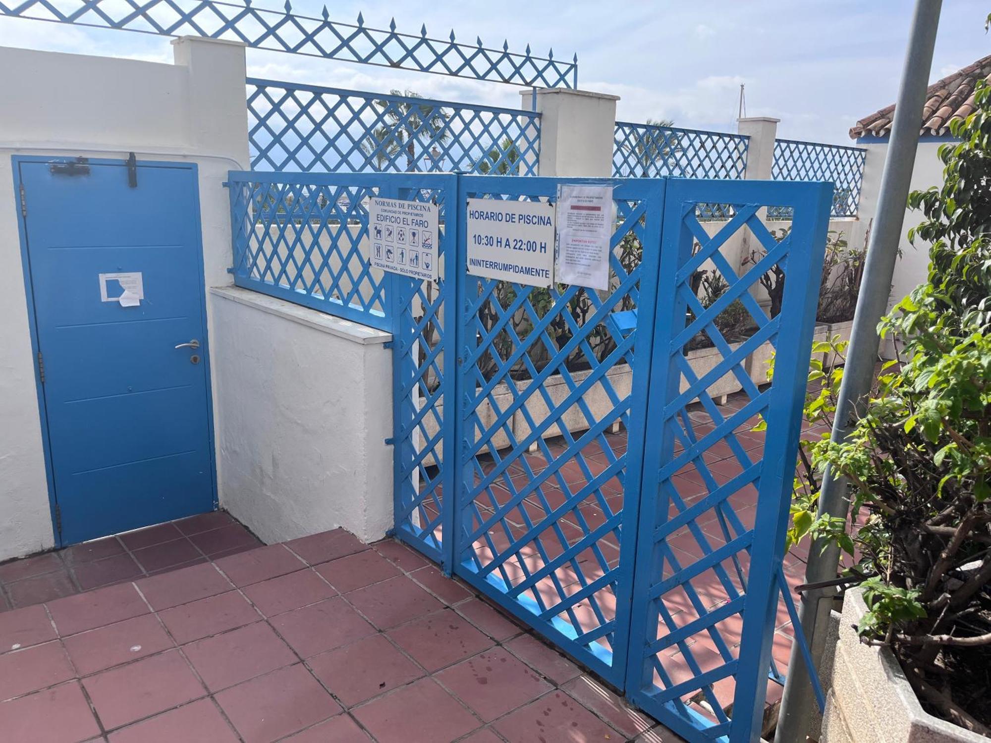 El Faro Vacaciones En Estepona Luaran gambar